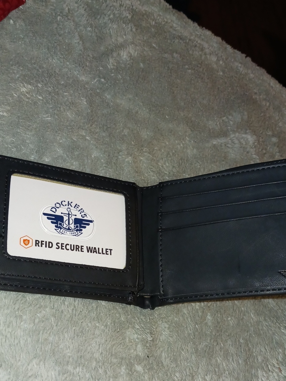 Men's Dockers Wallet - Picture 4 of 5